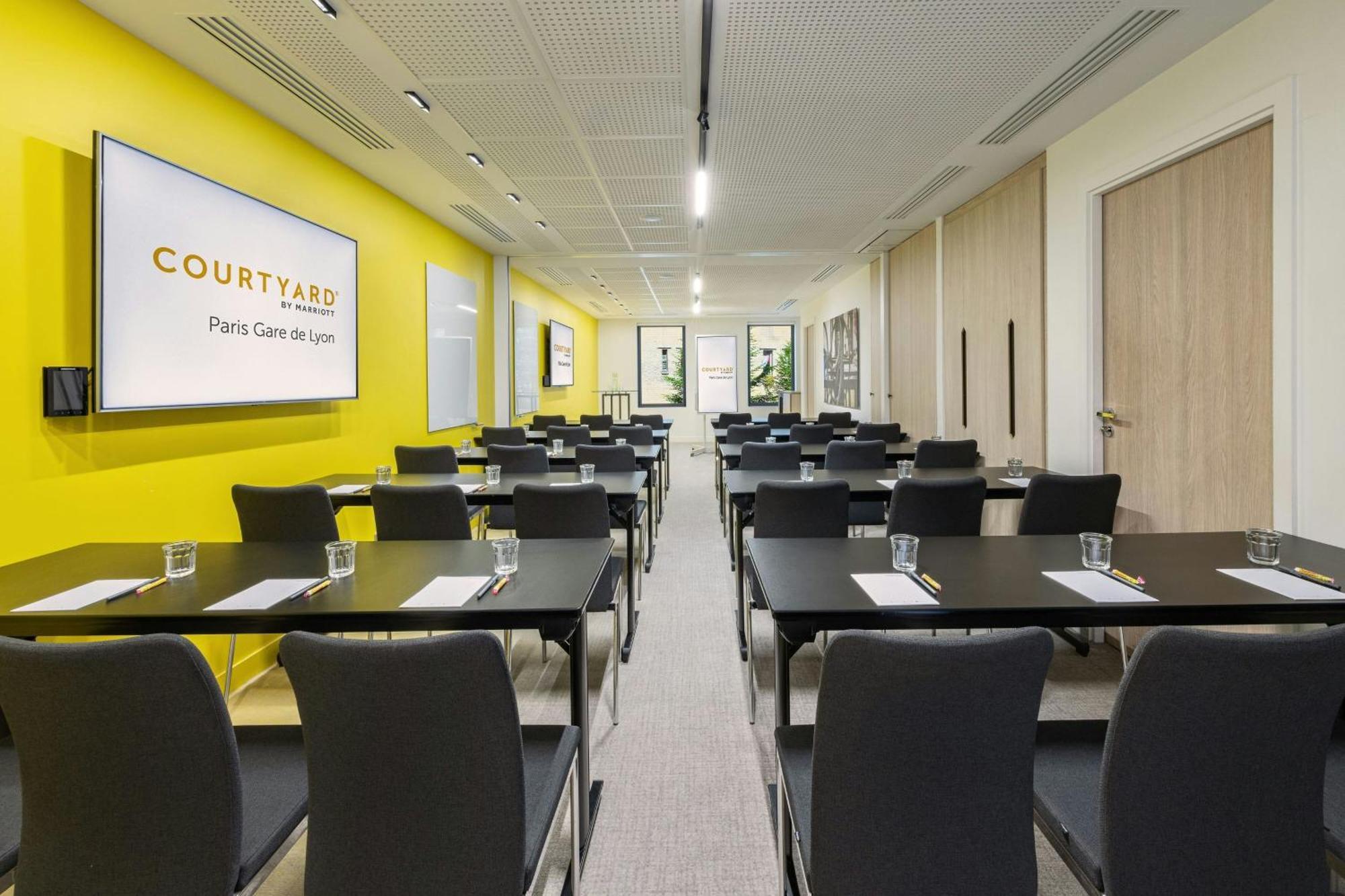 Hotel Courtyard By Marriott Paris Gare De Lyon Exterior foto